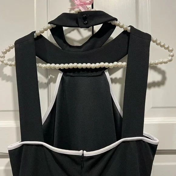 NWT bebe Halter Color Block Dress - Picture 5 of 9